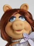Tonner - Miss Piggy - Swine'd and Dined - Poupée (Tonner Convention - Lombard, IL)